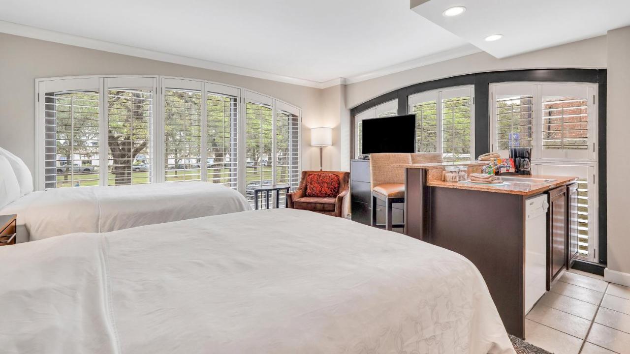 Staybridge Suites Savannah Historic District By Ihg Extérieur photo