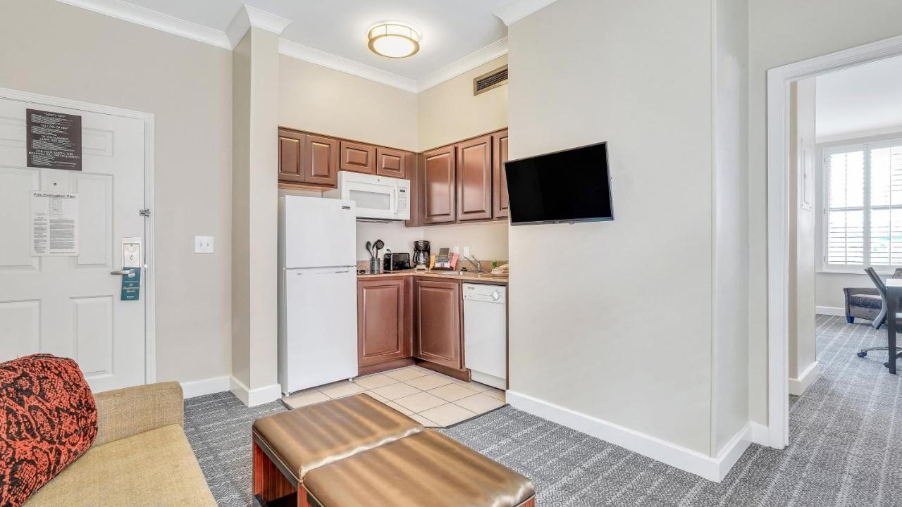Staybridge Suites Savannah Historic District By Ihg Extérieur photo
