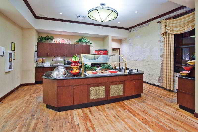 Staybridge Suites Savannah Historic District By Ihg Extérieur photo