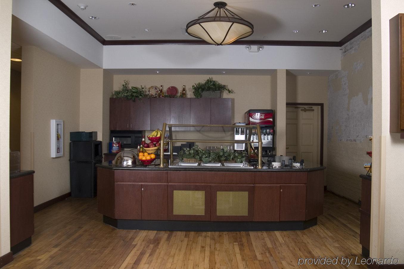 Staybridge Suites Savannah Historic District By Ihg Restaurant photo