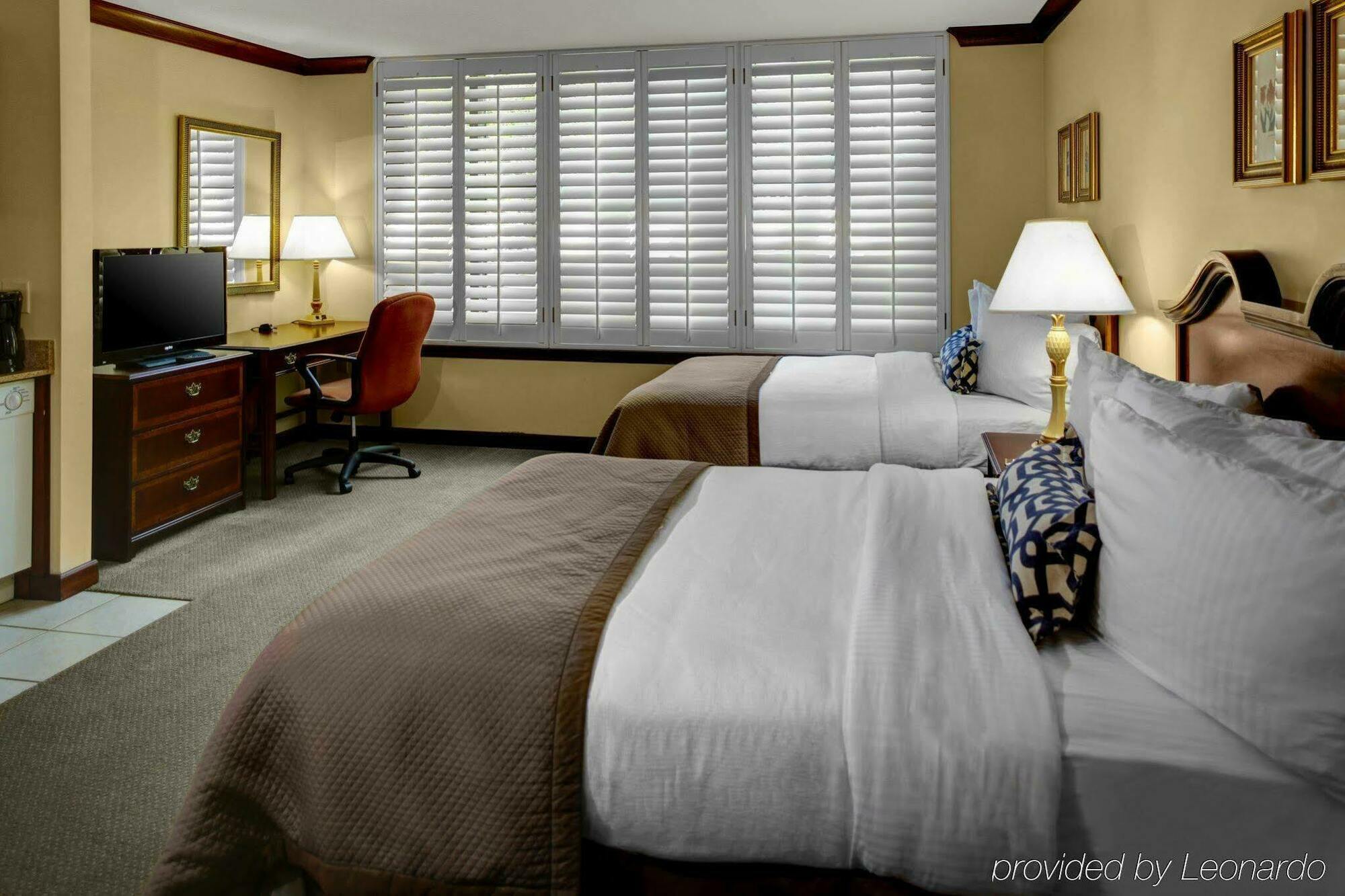 Staybridge Suites Savannah Historic District By Ihg Extérieur photo