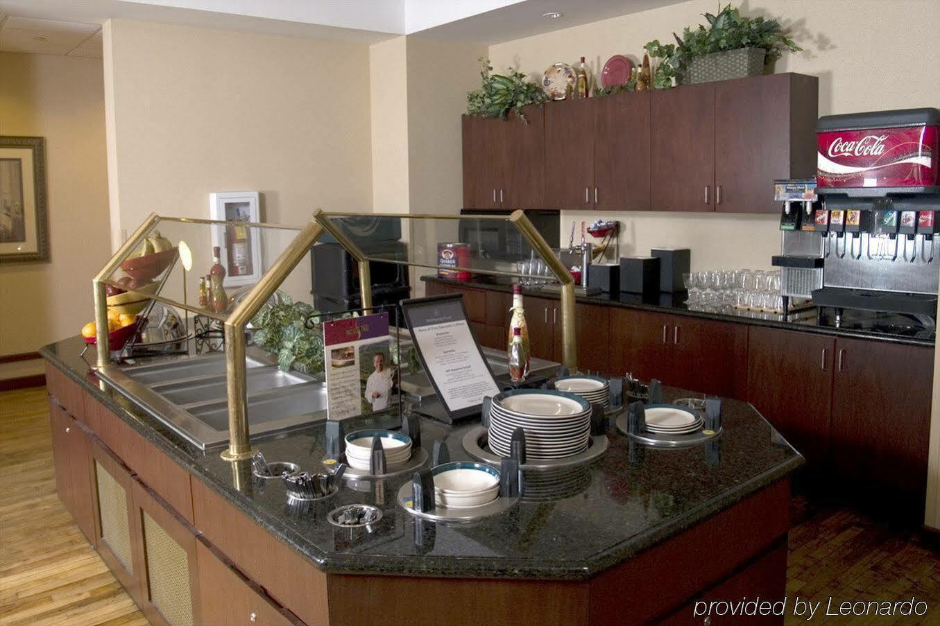 Staybridge Suites Savannah Historic District By Ihg Restaurant photo